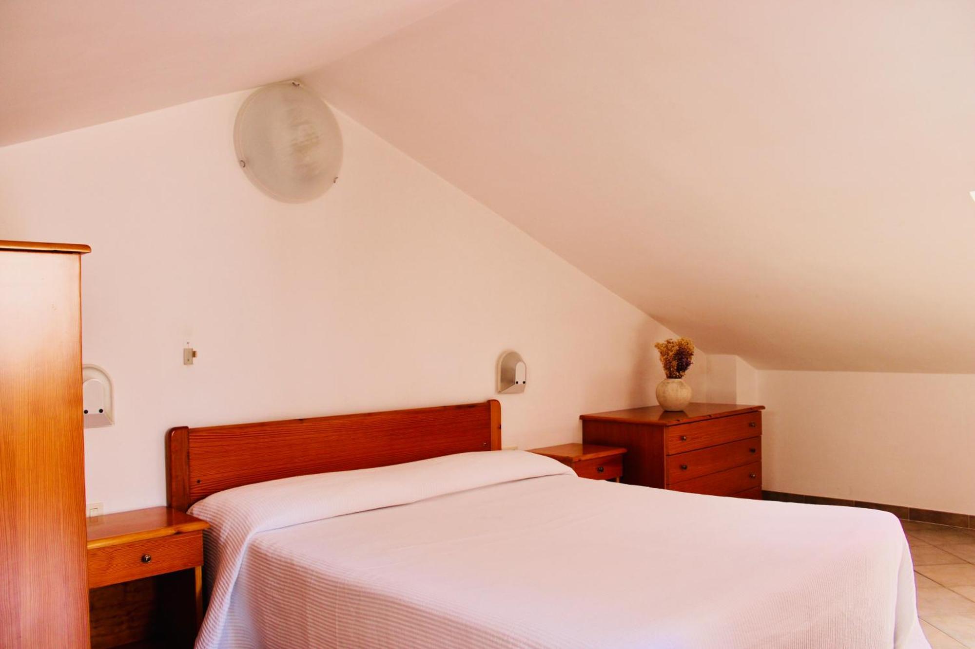 Hotel Punta San Francesco เวียสเต ภายนอก รูปภาพ